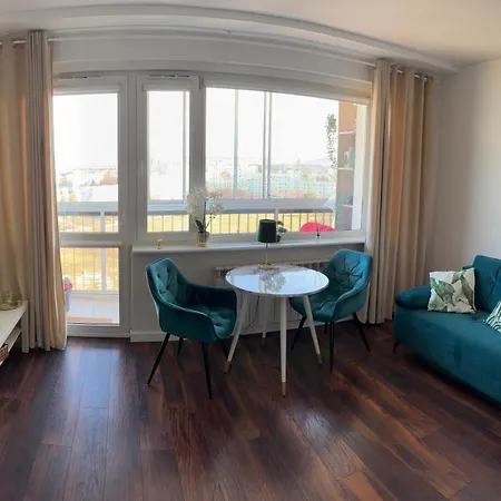 Seaside Apartment *